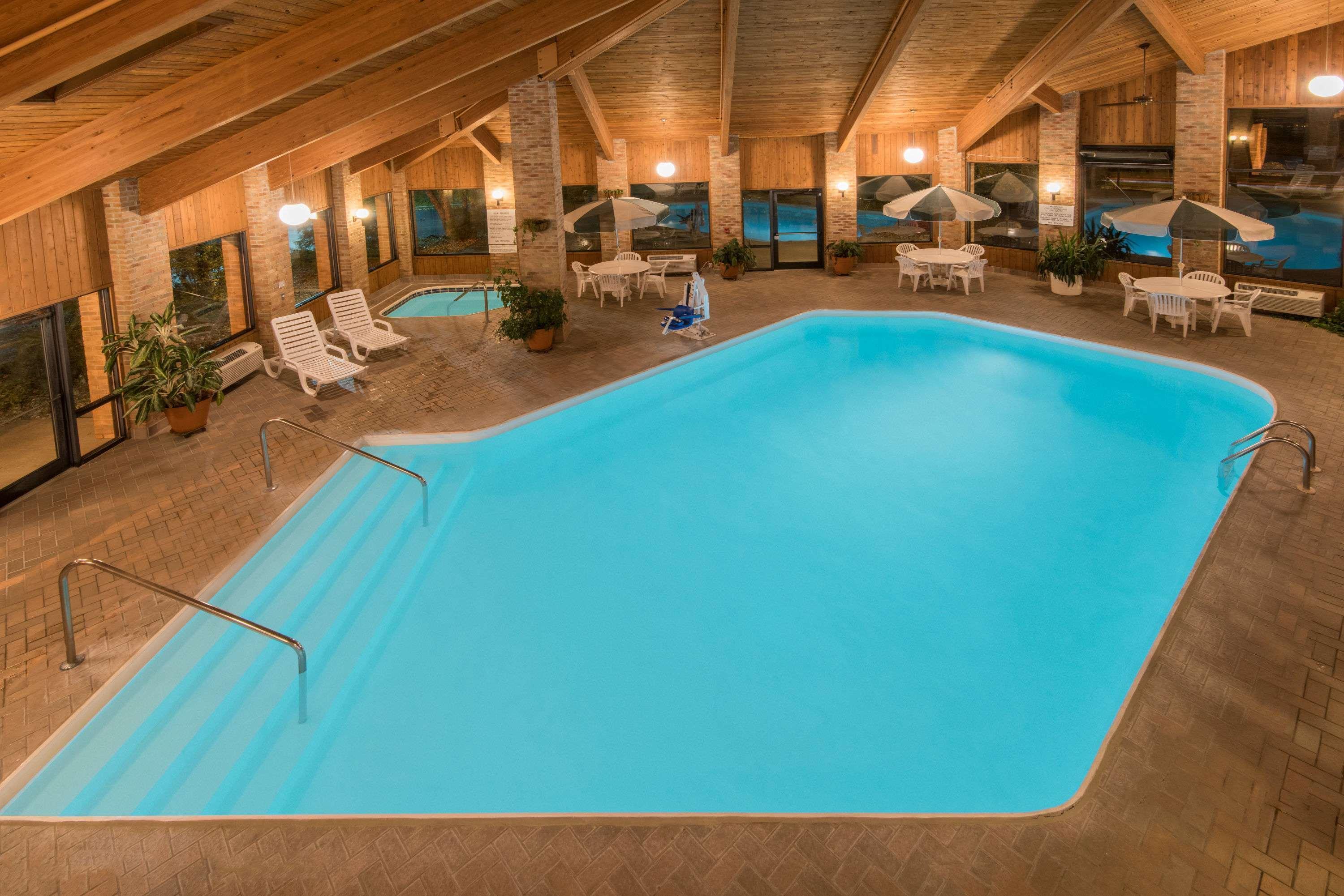 Days Inn By Wyndham Wooster Εξωτερικό φωτογραφία