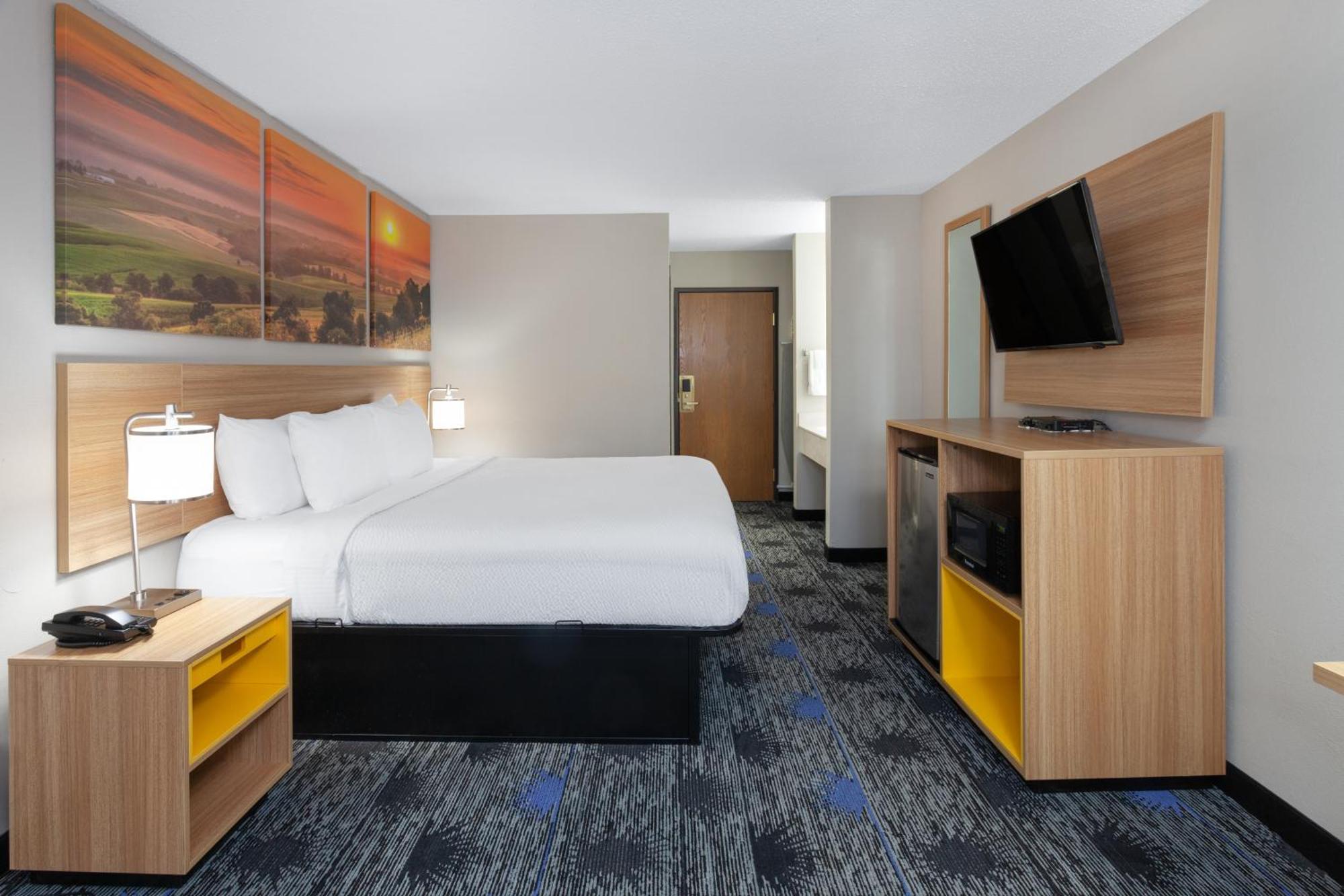 Days Inn By Wyndham Wooster Εξωτερικό φωτογραφία